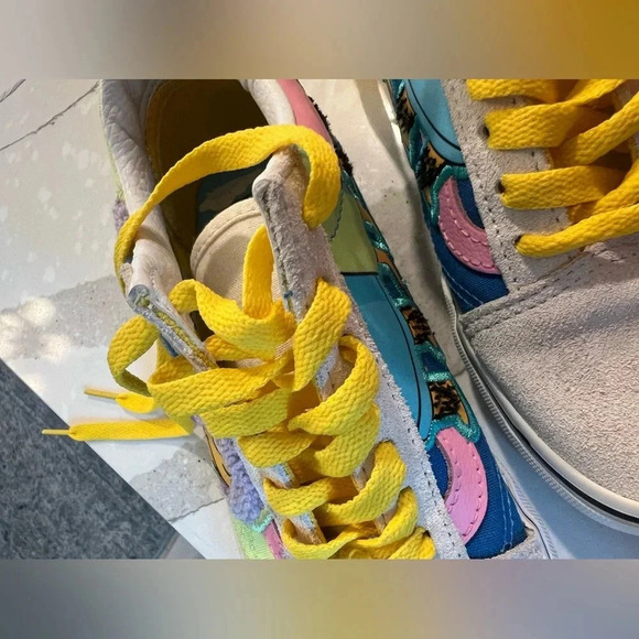 RARE Vans x Old Skool The Simpsons “The Bouviers” Shoes women 5.5 men 4 - Picture 3 of 10